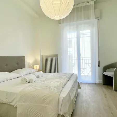 Nel Cuore Di Ad Un Passo Dal Mare Apartment *